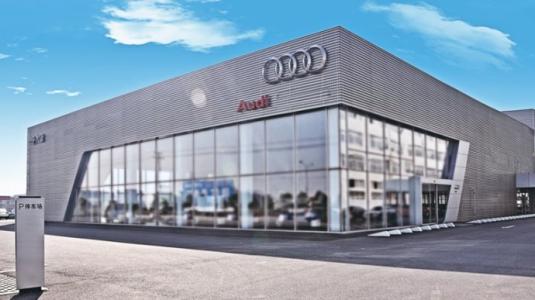 工廠、商務(wù)大樓、工業(yè)園區(qū)、私人企業(yè)、電影院、銀行、政府機關(guān)、學(xué)校、酒店娛樂場所等清潔外包服務(wù)